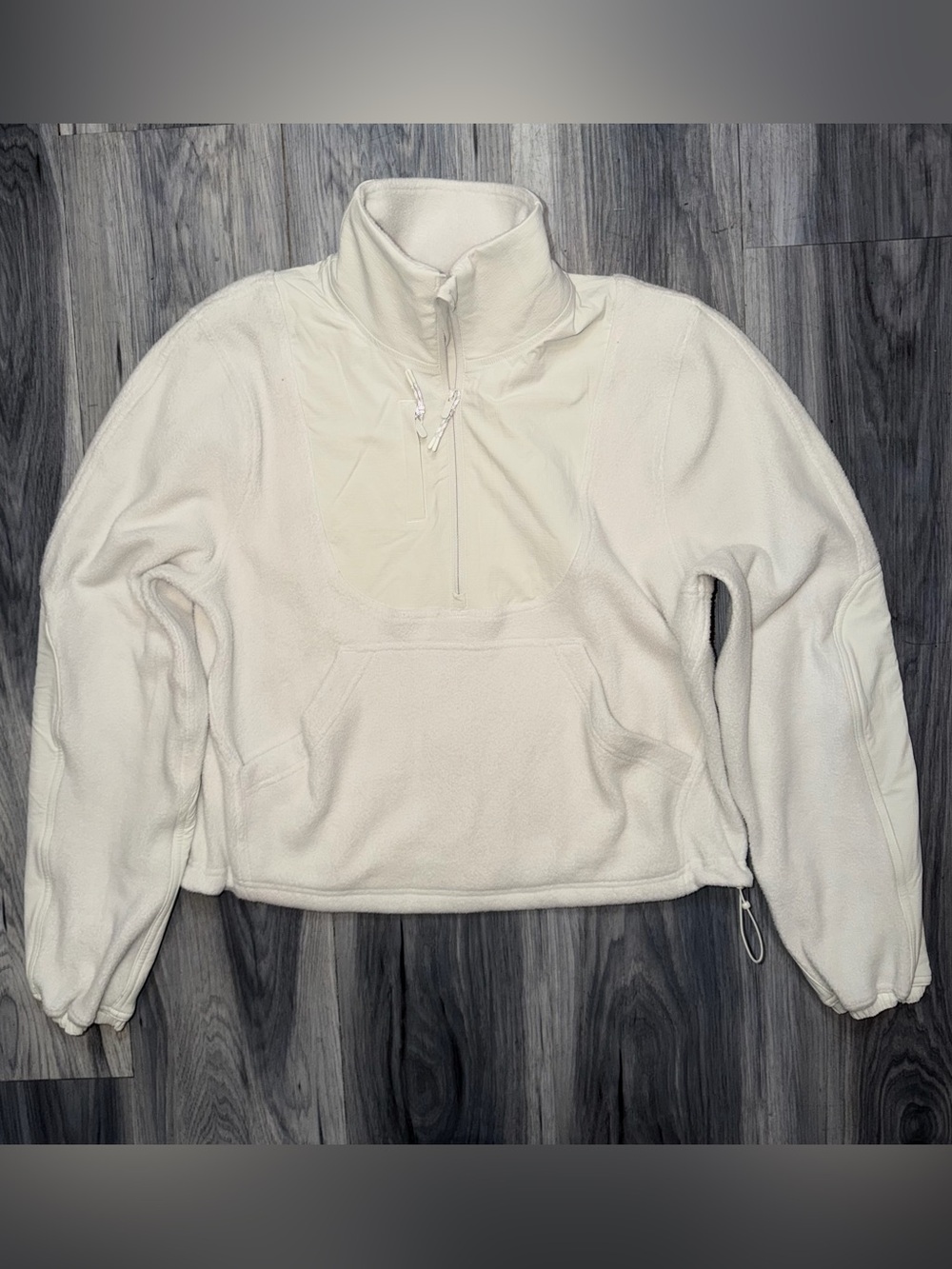 Lululemon Fleece Ripstop Hiking Pullover
Bone White Drawstring Womens Size 4